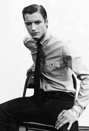 Matthew_Brookes_for_GQ_Style_Italy_MaleModelSceneNet_08a