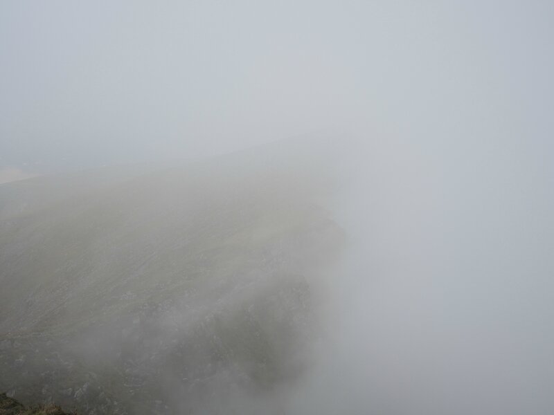 J) Bidarray, Iparla, crètes dans le brouillard