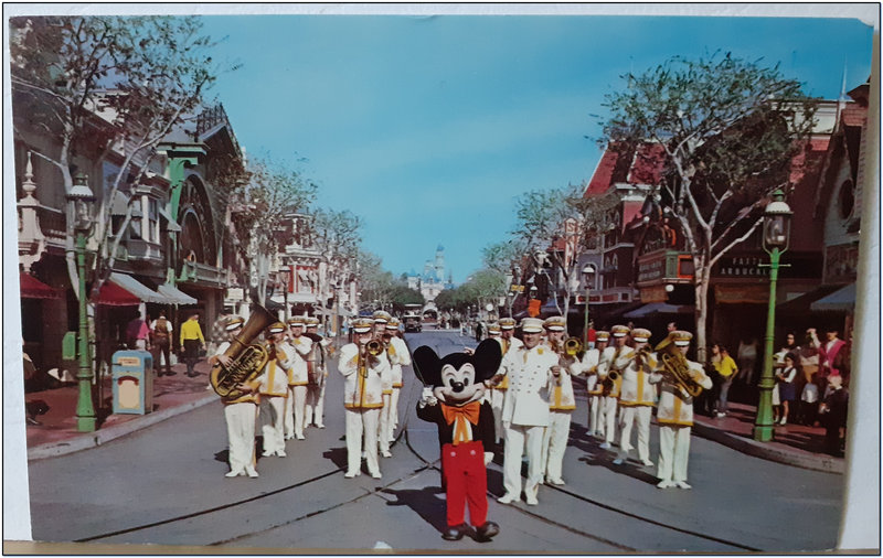 Mickey Mouse et Disneyland band