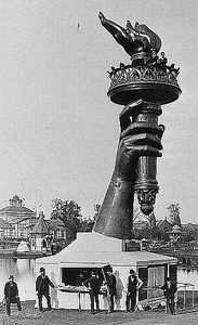 1876 Statue Liberté - Main et torche 1 bis bis