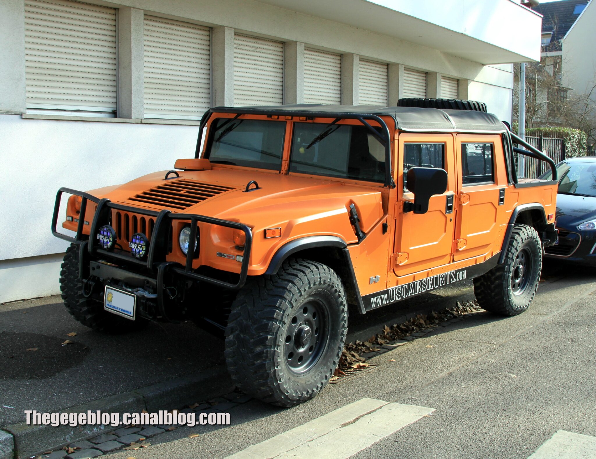 Hummer H1 (Retrorencard mars 2013) 01