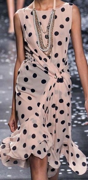 viviane marie claire eventail elle cinquante ans etc