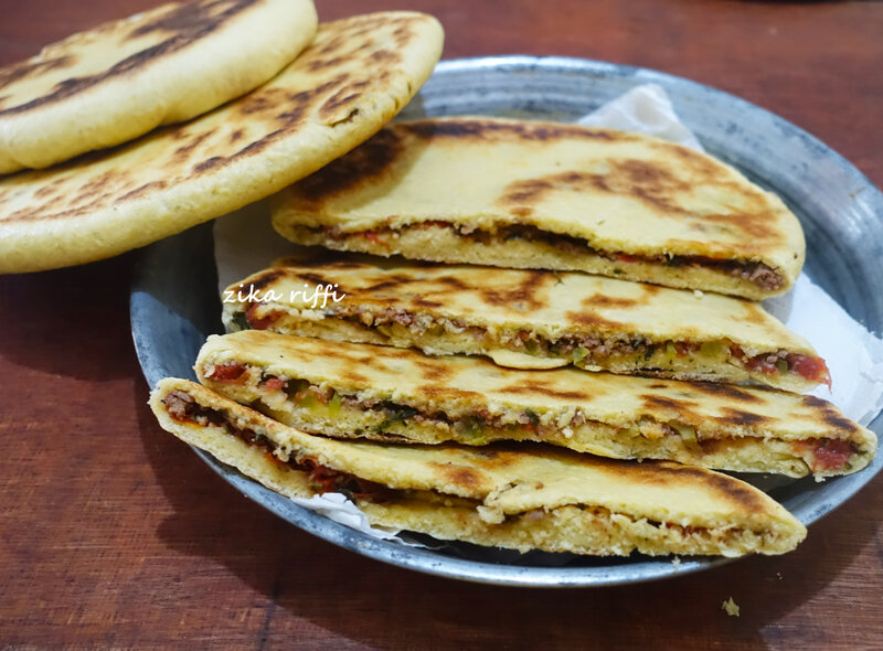 kesra galette semoule extra fine farcie viende hachée 02