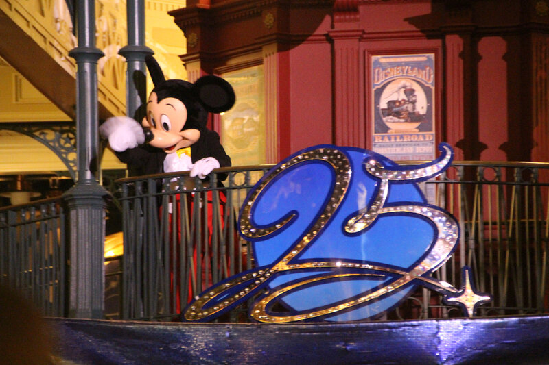 disneyland_paris_aurevoir_mickey