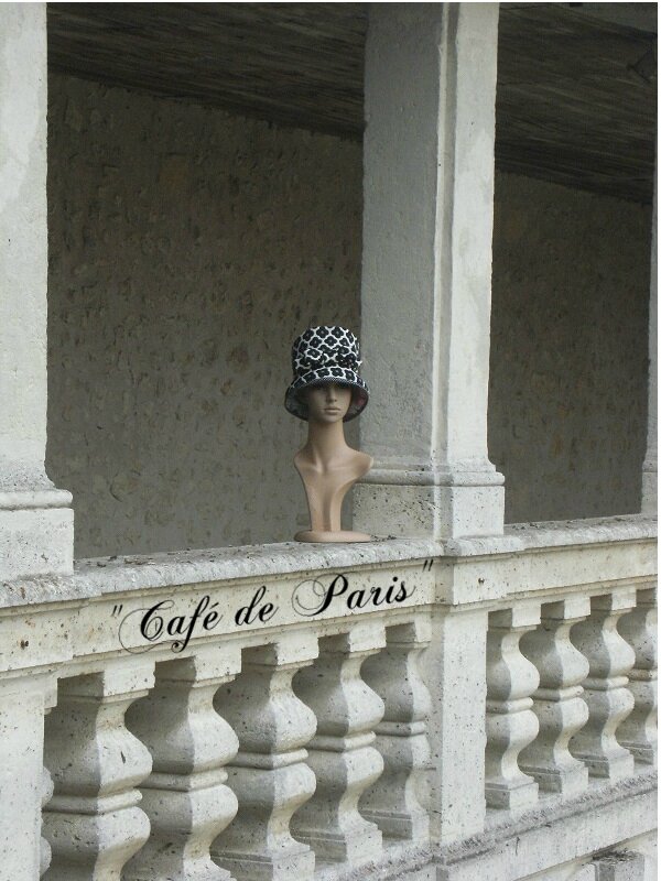 Chapeau Café de Paris