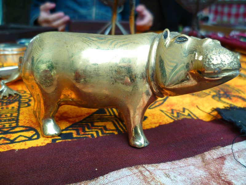 animal en laiton issu du recyclage de robinetterie