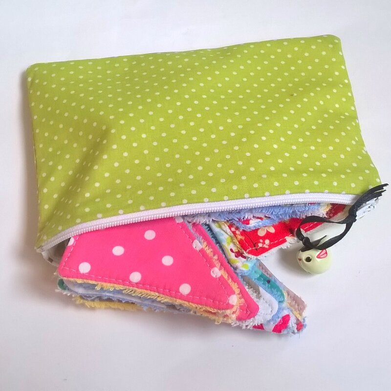 Pochette-pour-ranger-les-lingettes