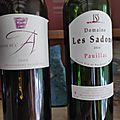 Castillon-Côtes de Bordeaux : <b>Domaine</b> de <b>l</b>'<b>A</b> 2009, et Pauillac : <b>Domaine</b> Les Sadons 2014