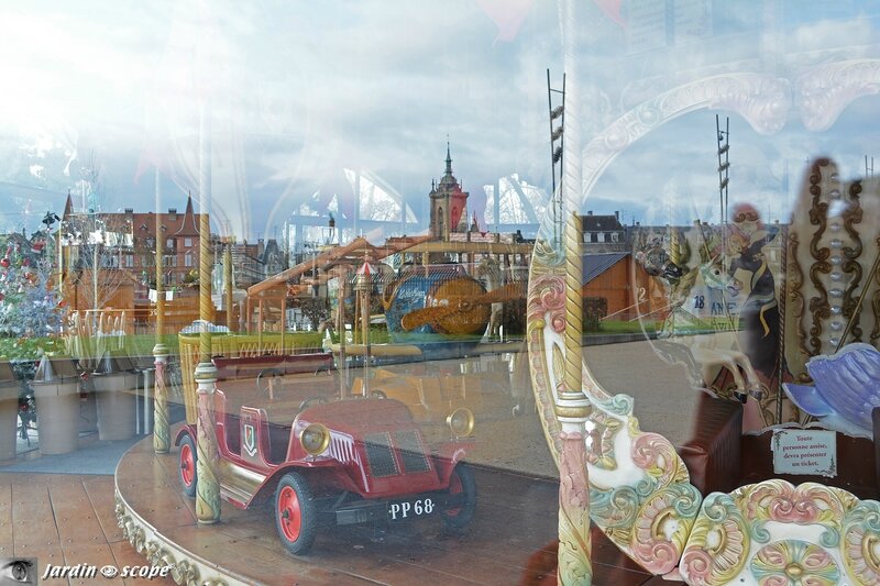 Reflets de Colmar dans le Carrousel 1900 place Rapp