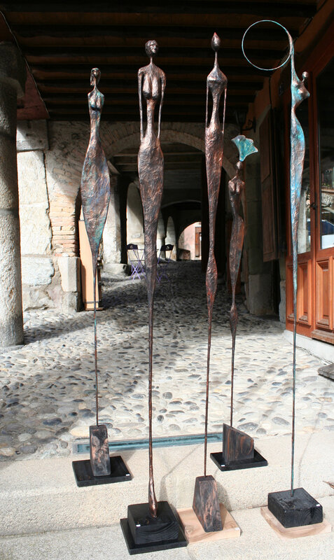 5geantes-sculptures-elancees-longiligne-bronze-vanessaRENOUX2020