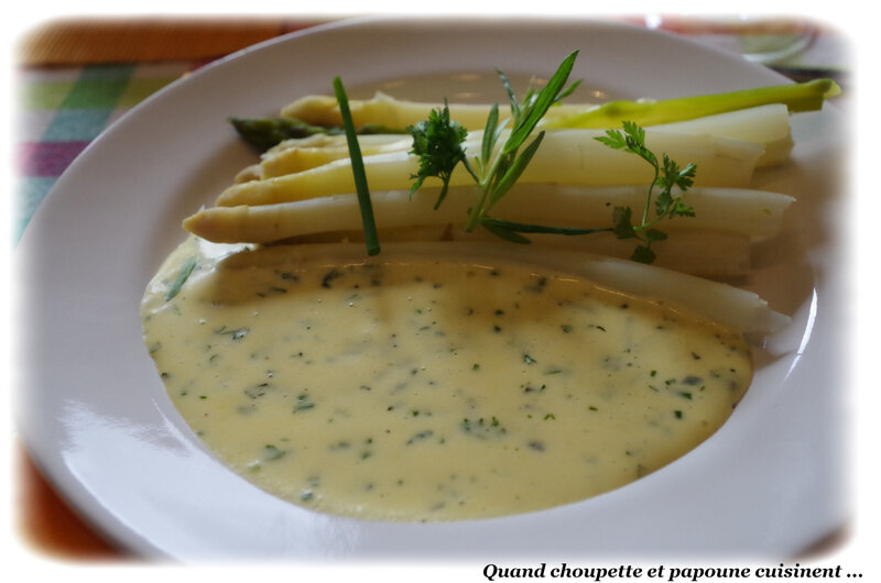 asperges tièdes sabayon aux herbes du jardin-9595
