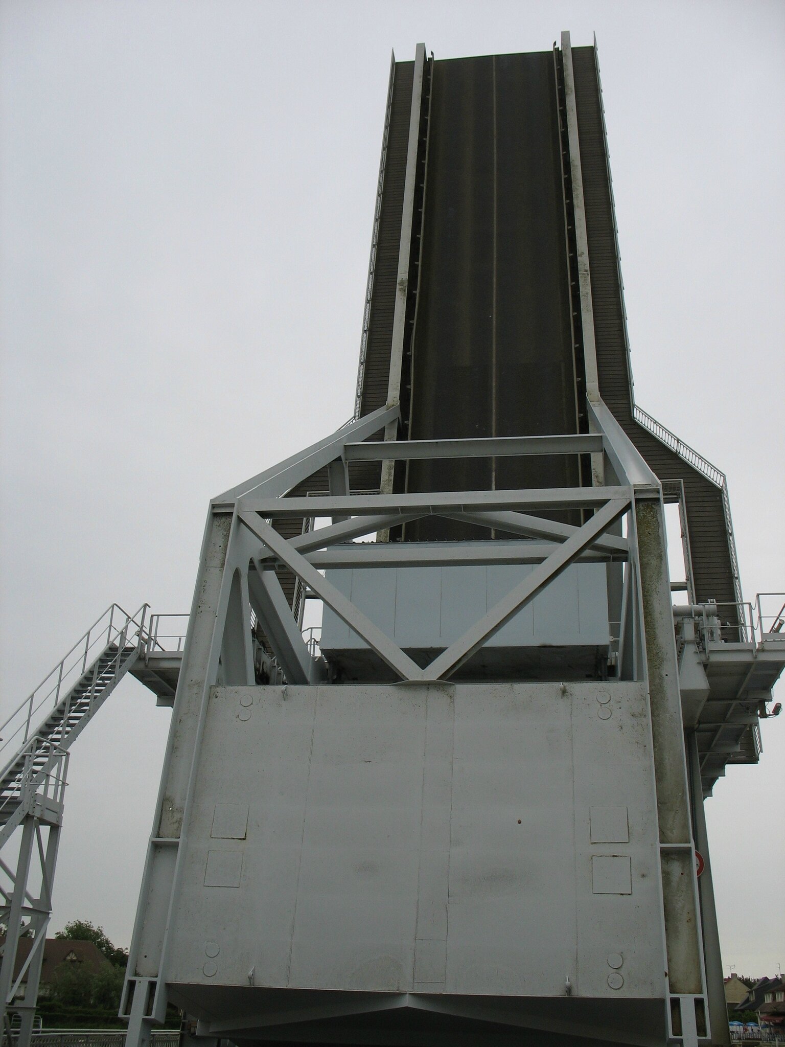 Ouistreham, Pegasus Bridge, de face (14)