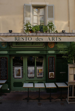 Mougins_fenetre_du_restau_des_arts