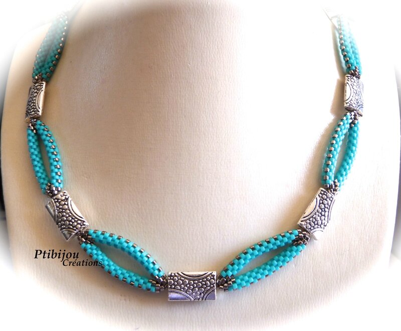 COLLIER OVALES TURQUOISES ALM