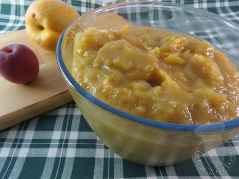 Compote pommes, abricots, bananes