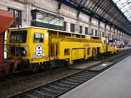 Travaux_nouveaux_pont_Garonne_trains_004