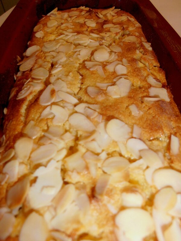 Gâteau pommes, amandes et ricotta