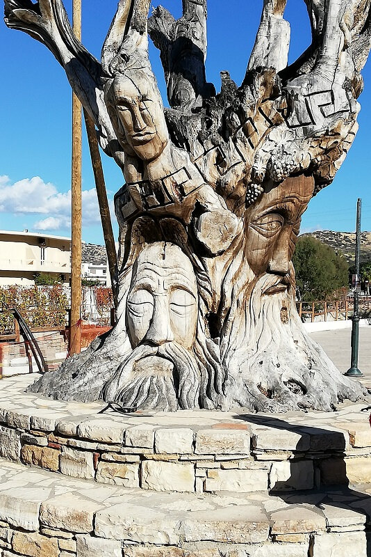 crete matala beach bois sculpte