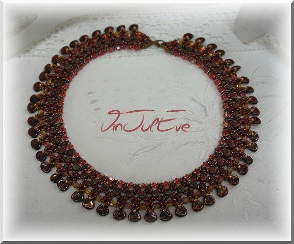 collier Pliska rouge1