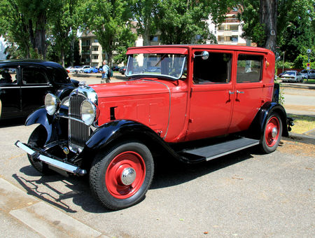 Citroen_type_C4_berline__Retrorencard_juin_2010__01