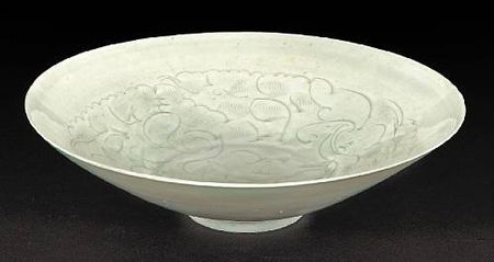 A_qingbai_glazed_porcelain_bowl