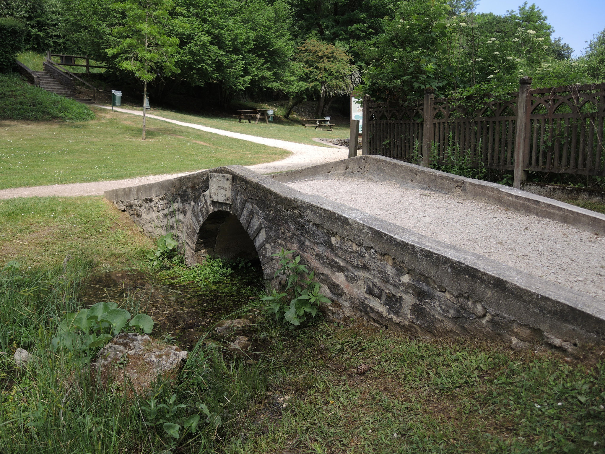 Source-Seine, les sources de la Seine, 1er pont