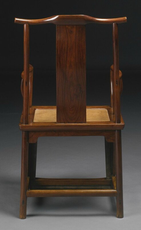 A Huanghuali yokeback armchair (sichutou guanmaoyi), Ming dynasty, 17th century3