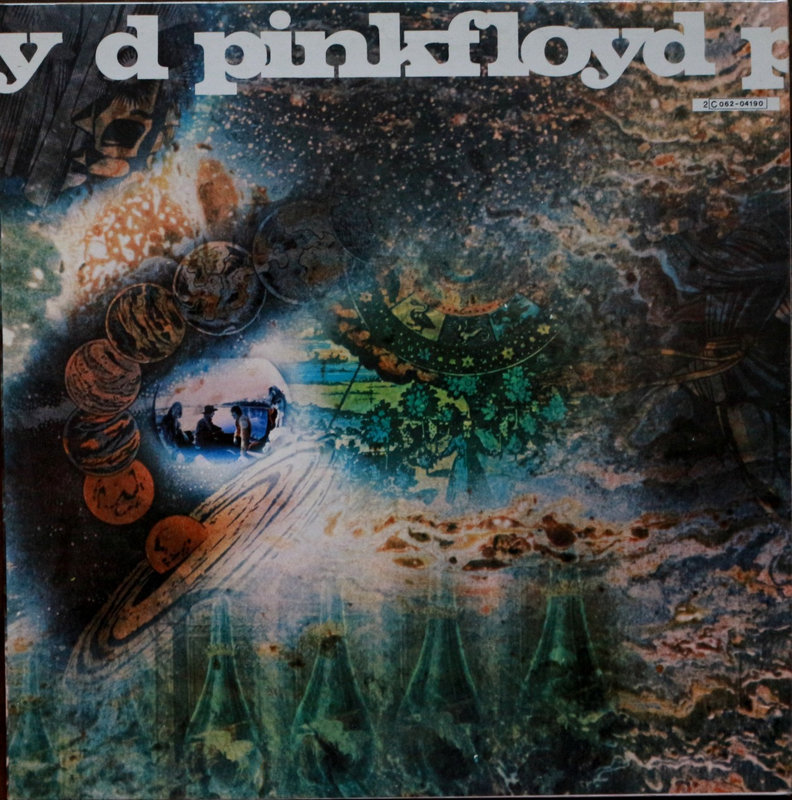 A saucerful of secrets (2)