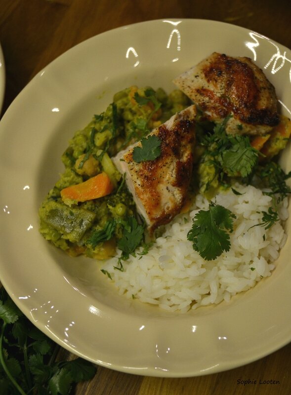 Curry de légumes et poulet grillé