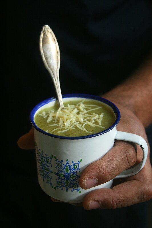 Soupe de blettes au gingembre et lait de coco