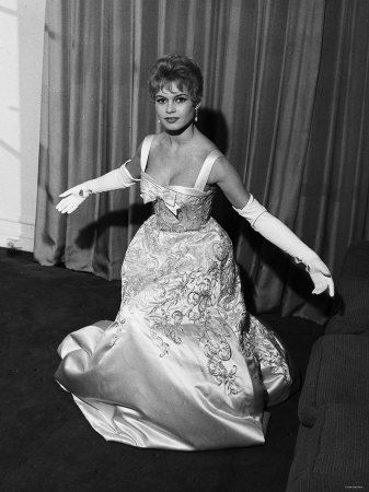 1956-10-29-londres-empire_theatre-021-1
