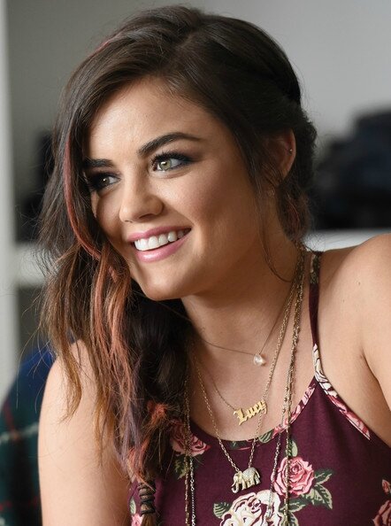 Lucy+Hale+Performs+Hollister+House+FJOE8TaZN11l