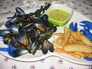 Moules_au_bleu_et_piment_de_la_p_che___pieds___l_Aiguillon_mer_bonap