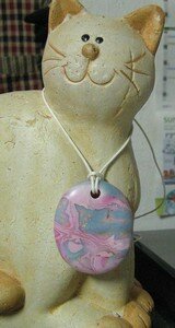 pendentif_oval_mokume_gane_rose___bleu