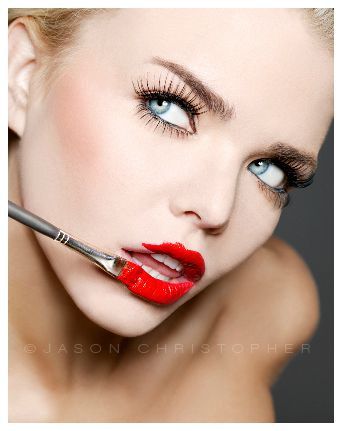 1297373990_lipbrush-beauty