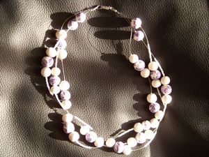 collier_papillons_blanc__1_
