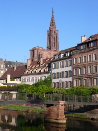 La passerelle vers la rue des Veaux