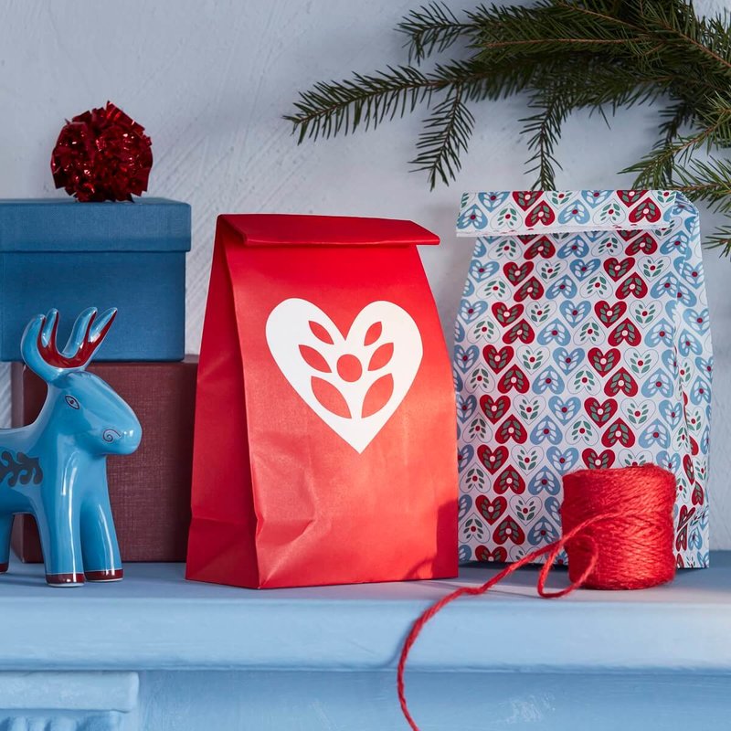 ikea_vinter2022_paperbag_gifts