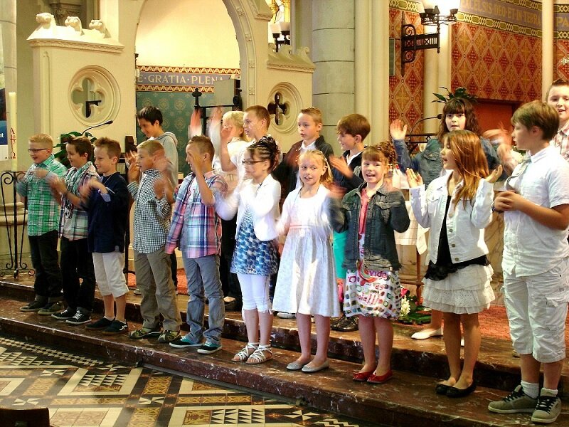 2013-06-19-entrées en eucharistie-VIEUX-BERQUIN (12)