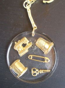 porte_clefs_et_bijoux_011