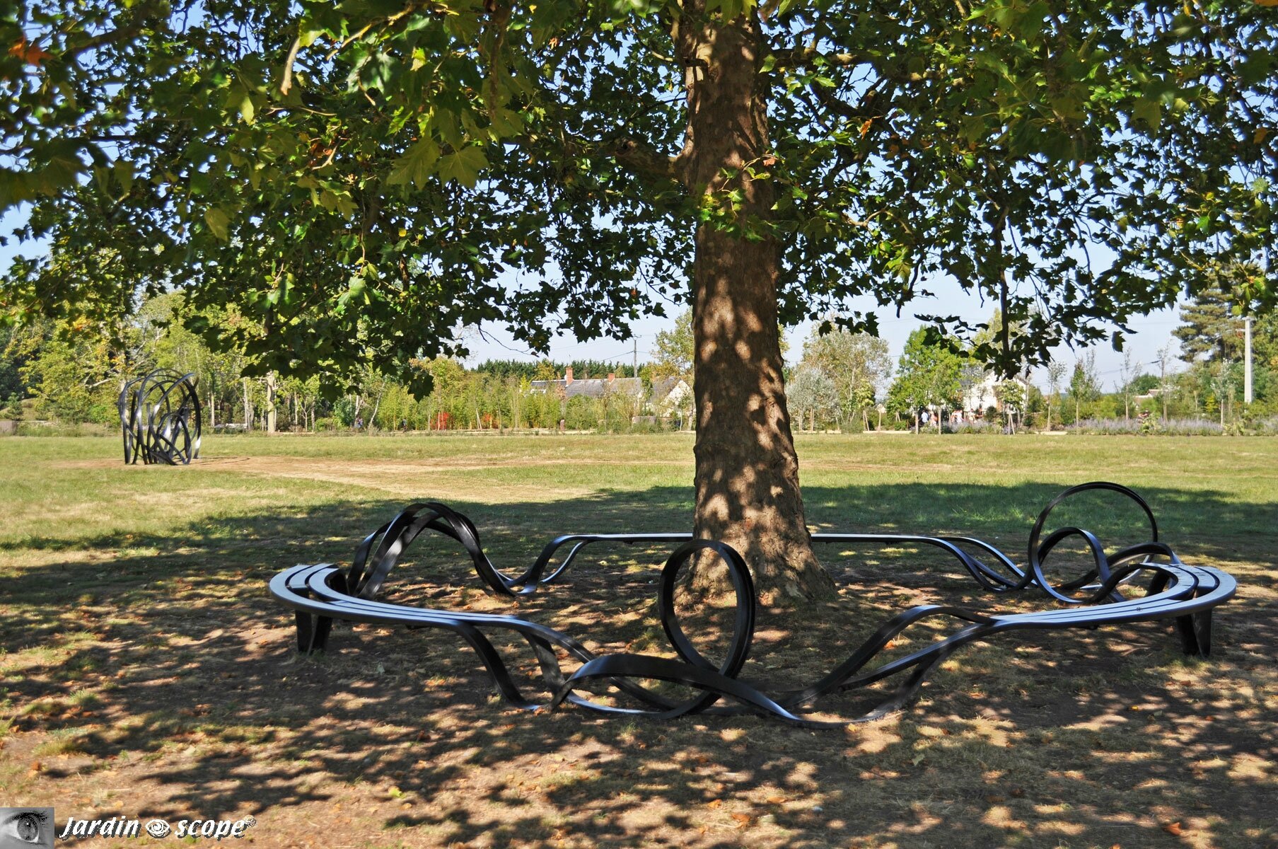 Banc spaghetti de Pablo Reinoso à Chaumont-sur-Loire