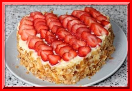 GATEAU_COEUR_FRAISES