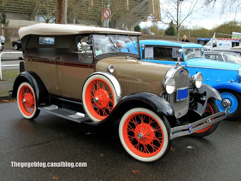 Ford model A phaeton de 1928 (Retrorencard janvier 2014) 01