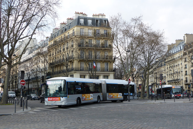 090321_80ecole-militaire