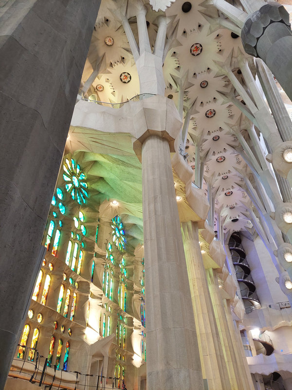 Intérieur de la Sagrada Família @Kid Friendly