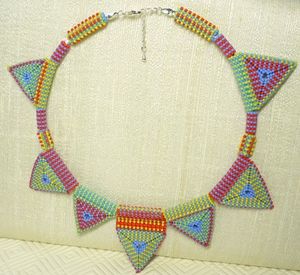 triangle_necklace
