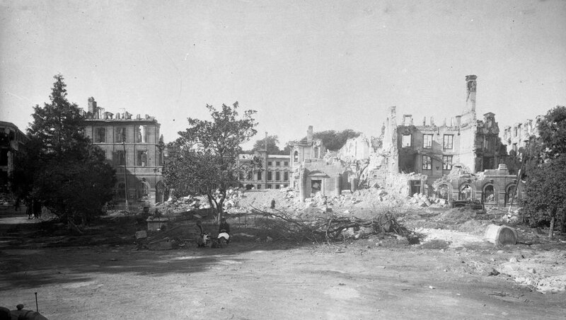 5d0e1cf939203535a8864e5e3cbb3f60-c-etait-caen-le-3-mars-1945-caen-est-declare-ville-sinistree