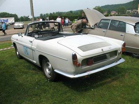 RenaultCaravalle1100Sar1