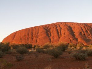 Uluru_sunrise_walk_00032
