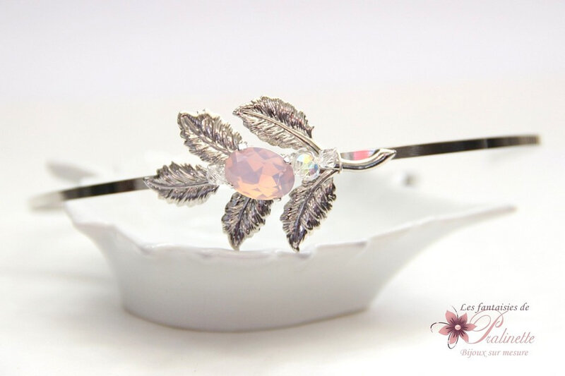serre-tete-mariage-feuilles-argentees-et-cabochon-en-cristal-4